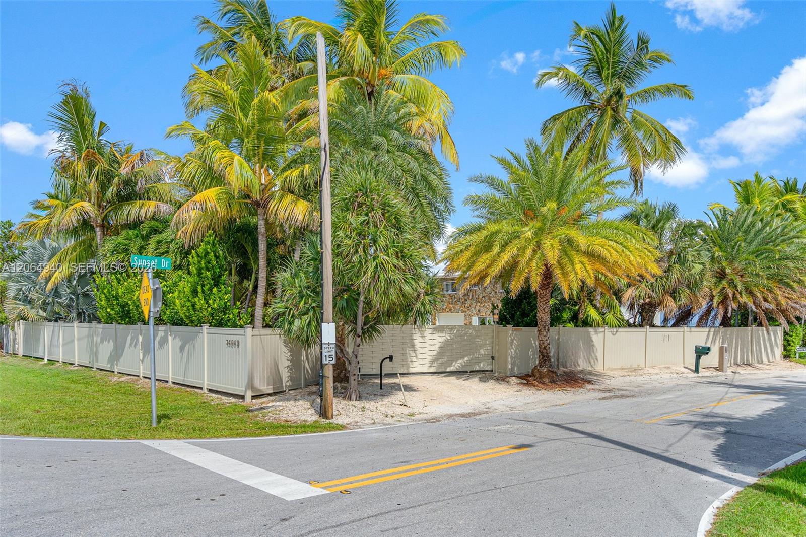74049 Overseas Hwy
