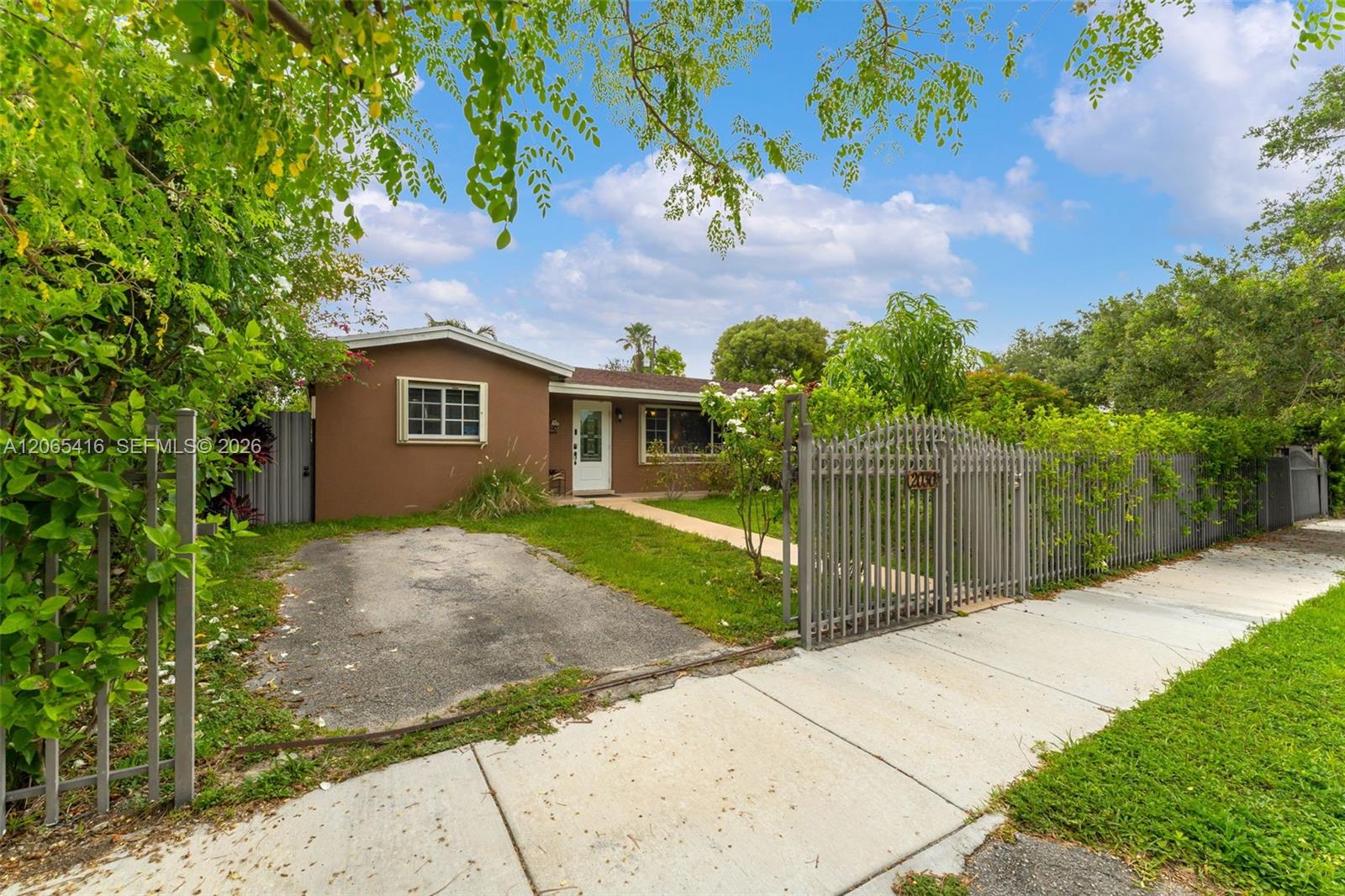 20301 SW 105th Ave