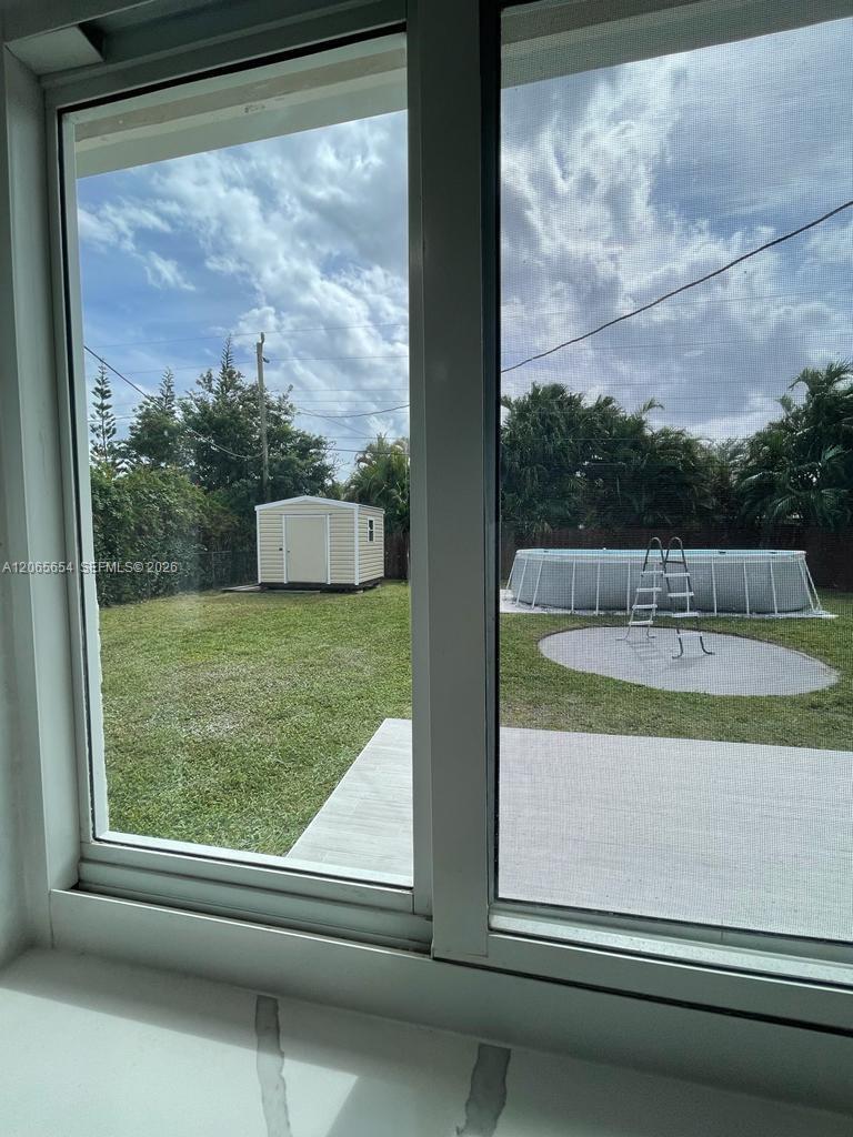912 NE 5th St # 912