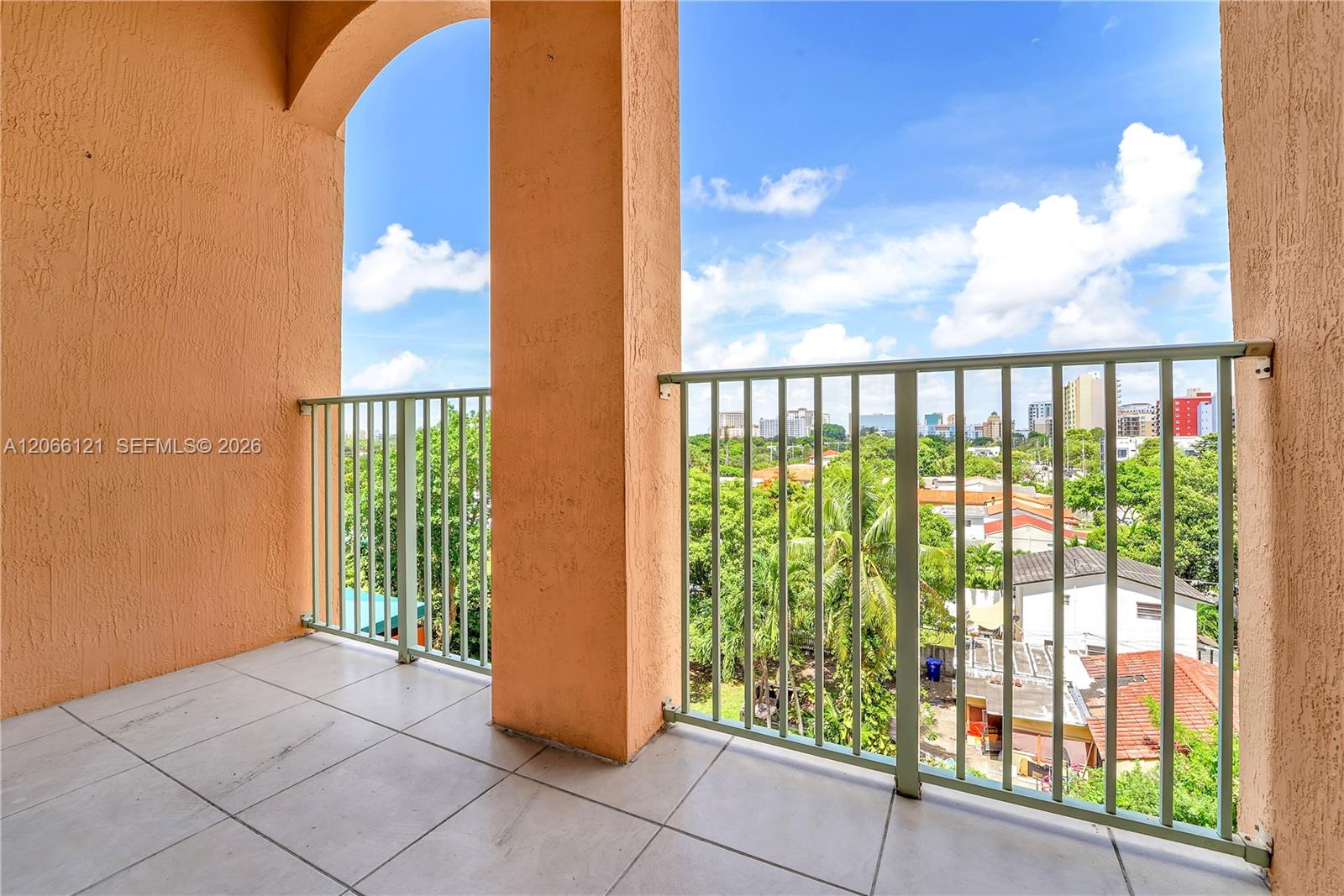 2280 SW 32nd Ave # 403