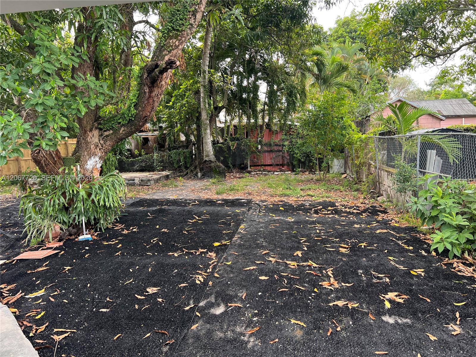 1318 NW 34th St