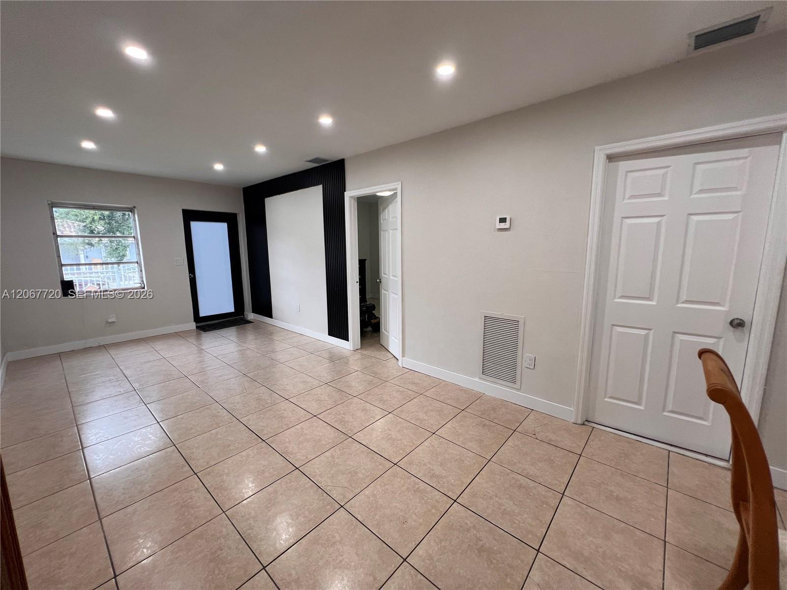 1318 NW 34th St