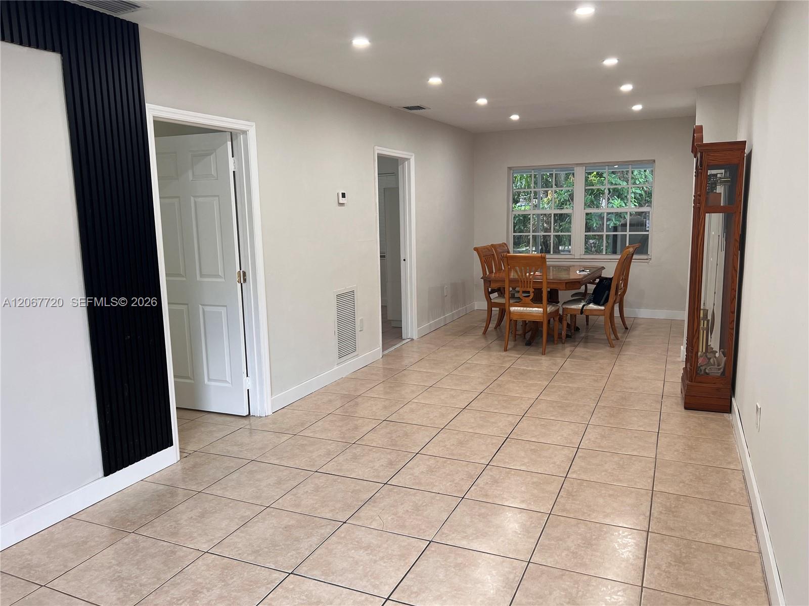 1318 NW 34th St