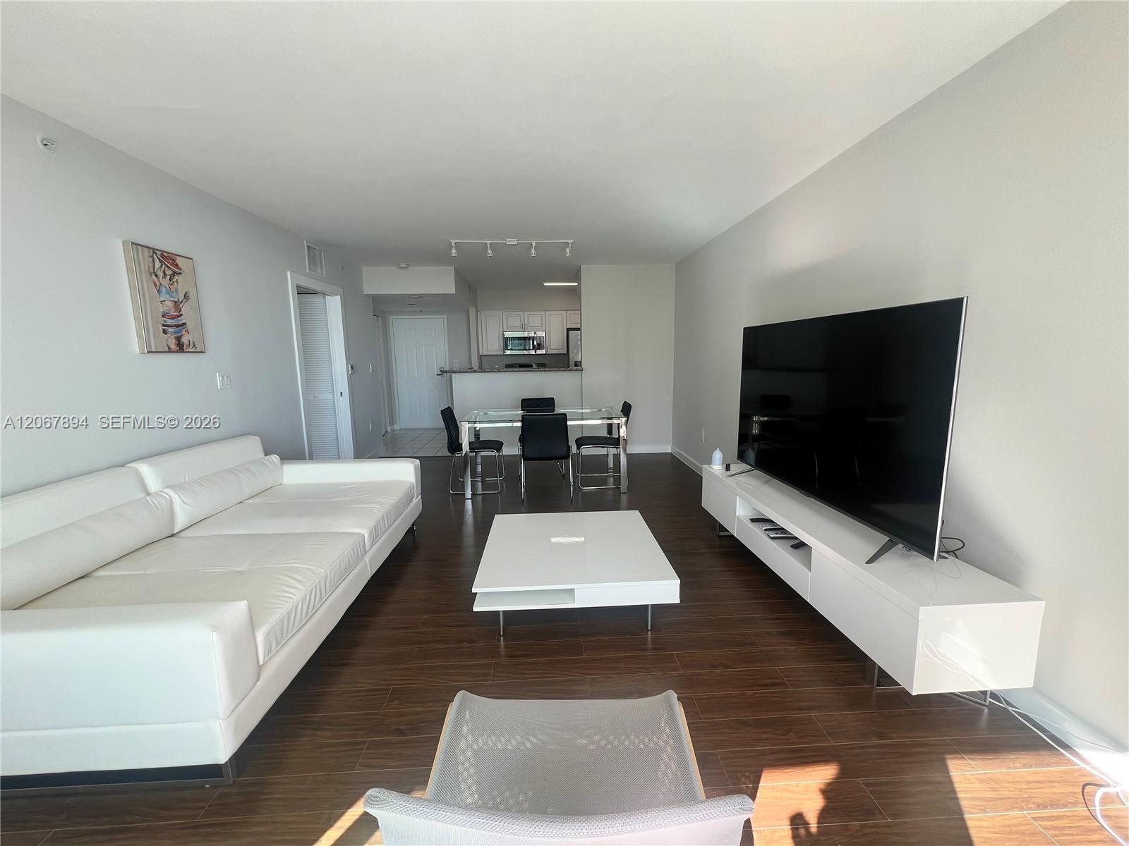 1155 Brickell Bay Dr # 1607