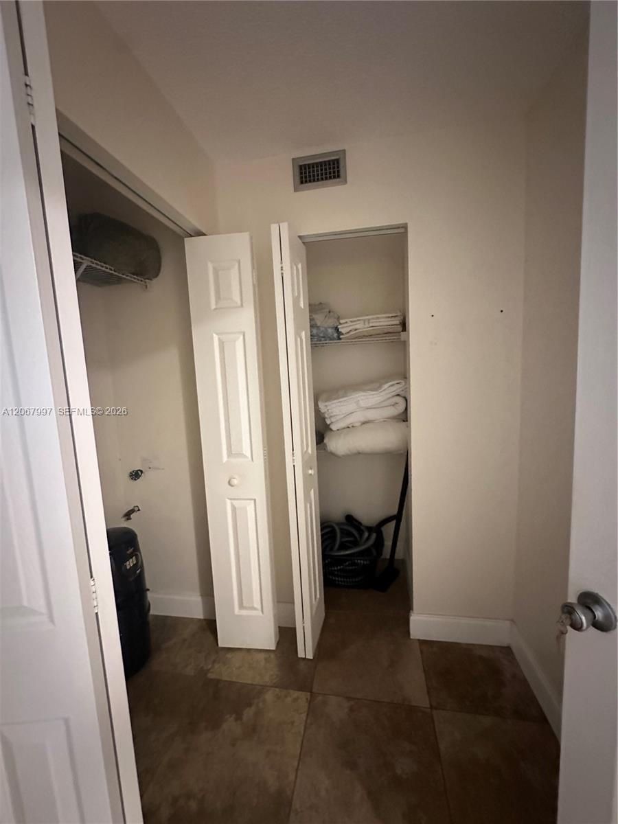 410 SE 2nd St # 115