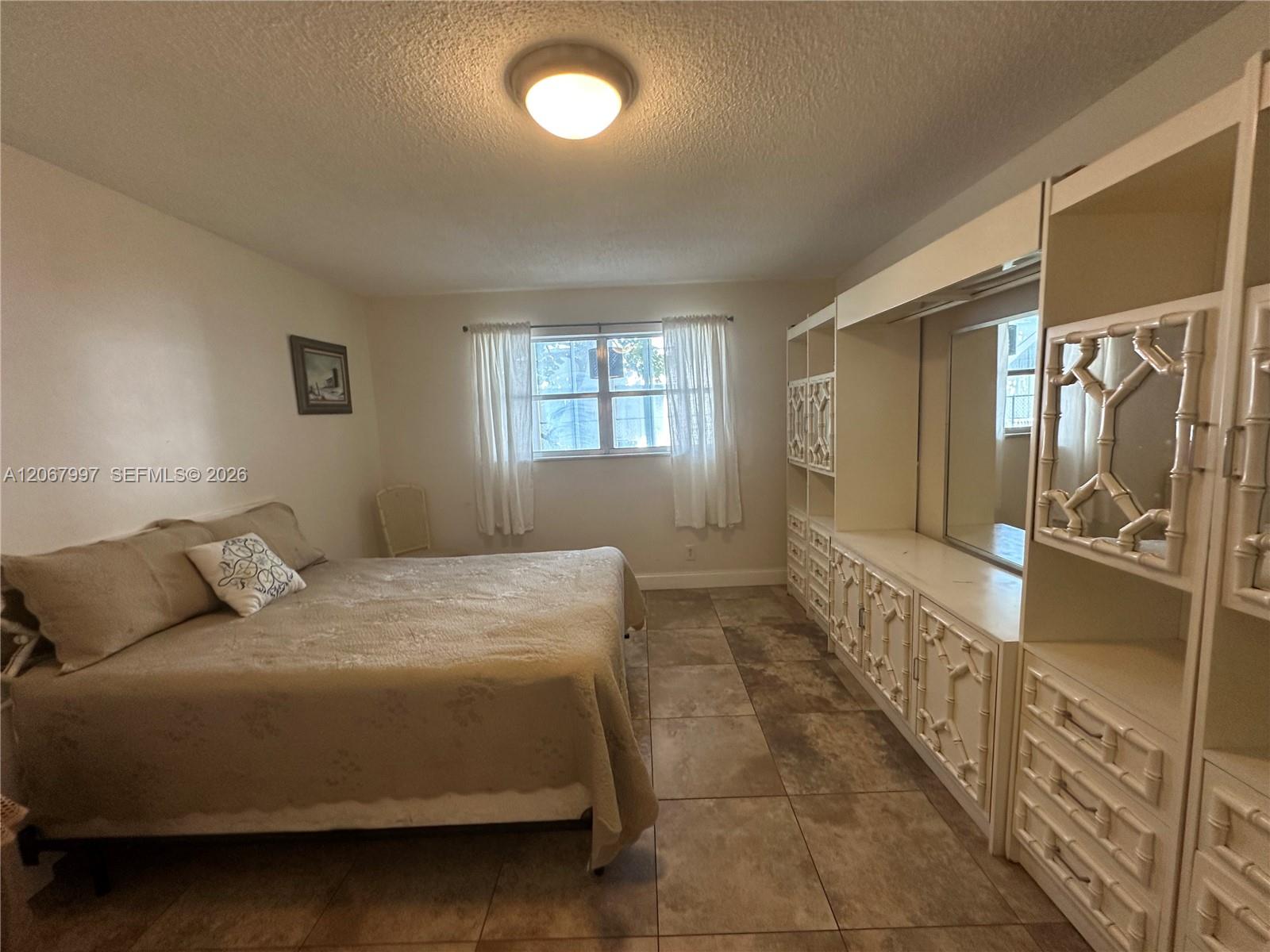 410 SE 2nd St # 115