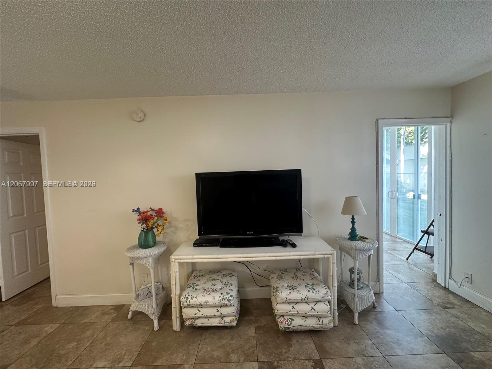 410 SE 2nd St # 115