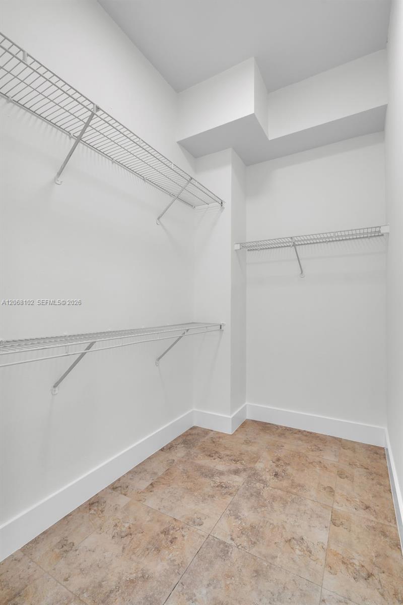 520 SE 5th Ave # 1707