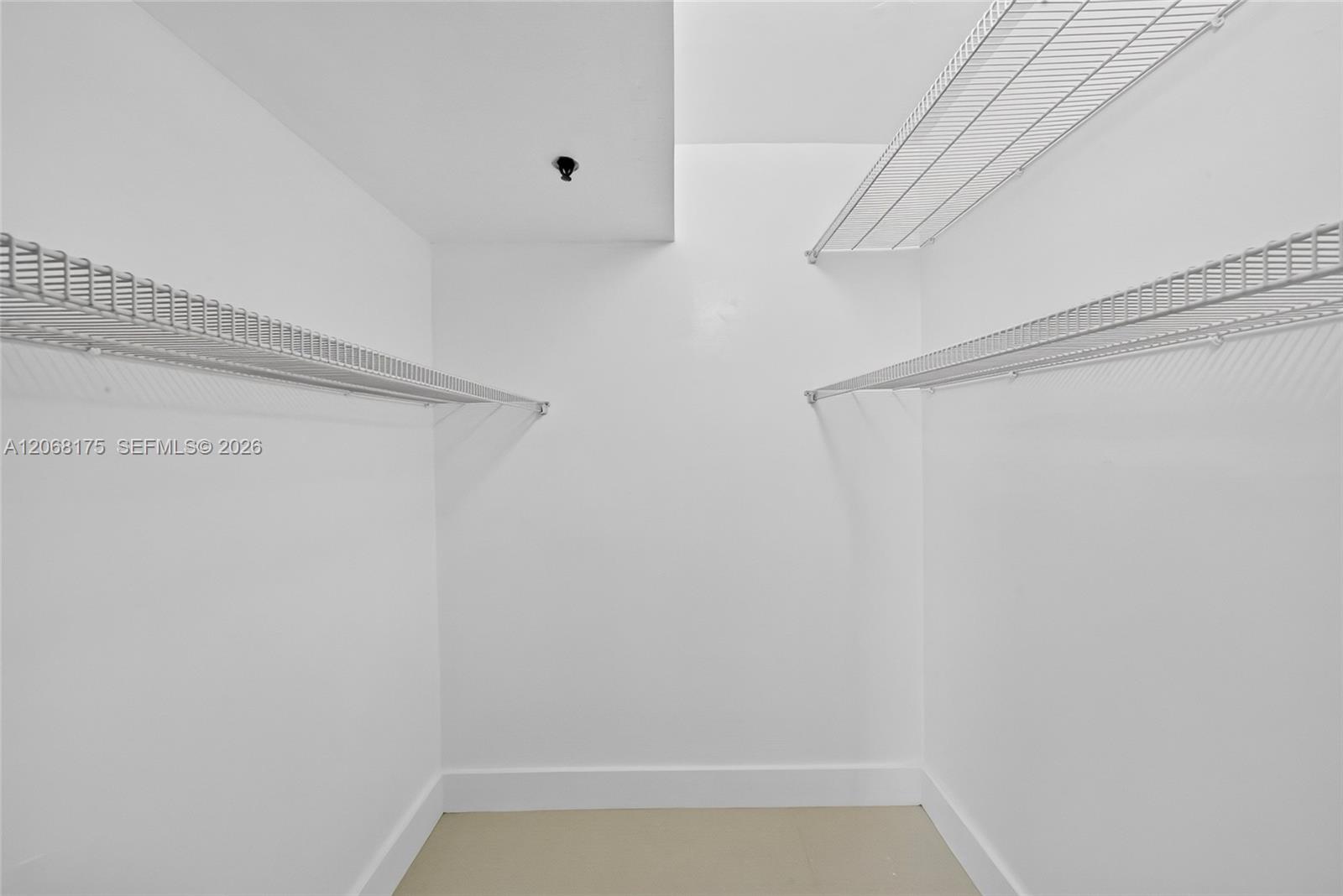 20505 E Country Club Dr # 2132