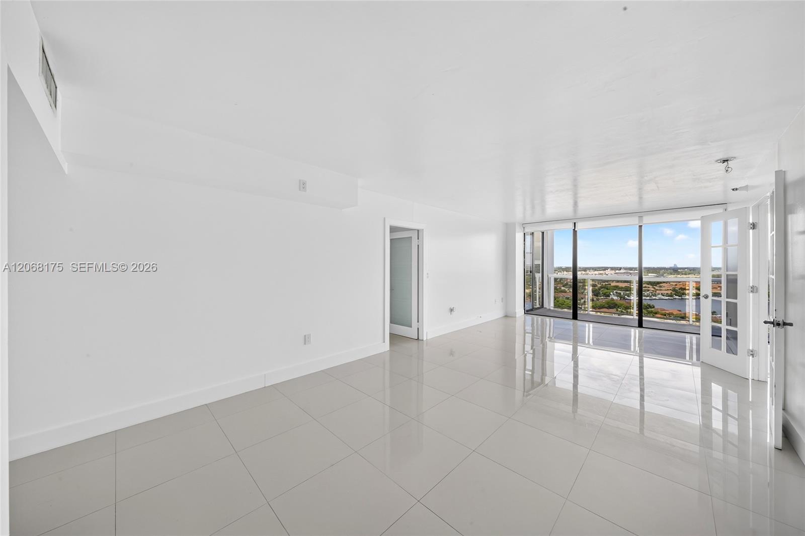 20505 E Country Club Dr # 2132