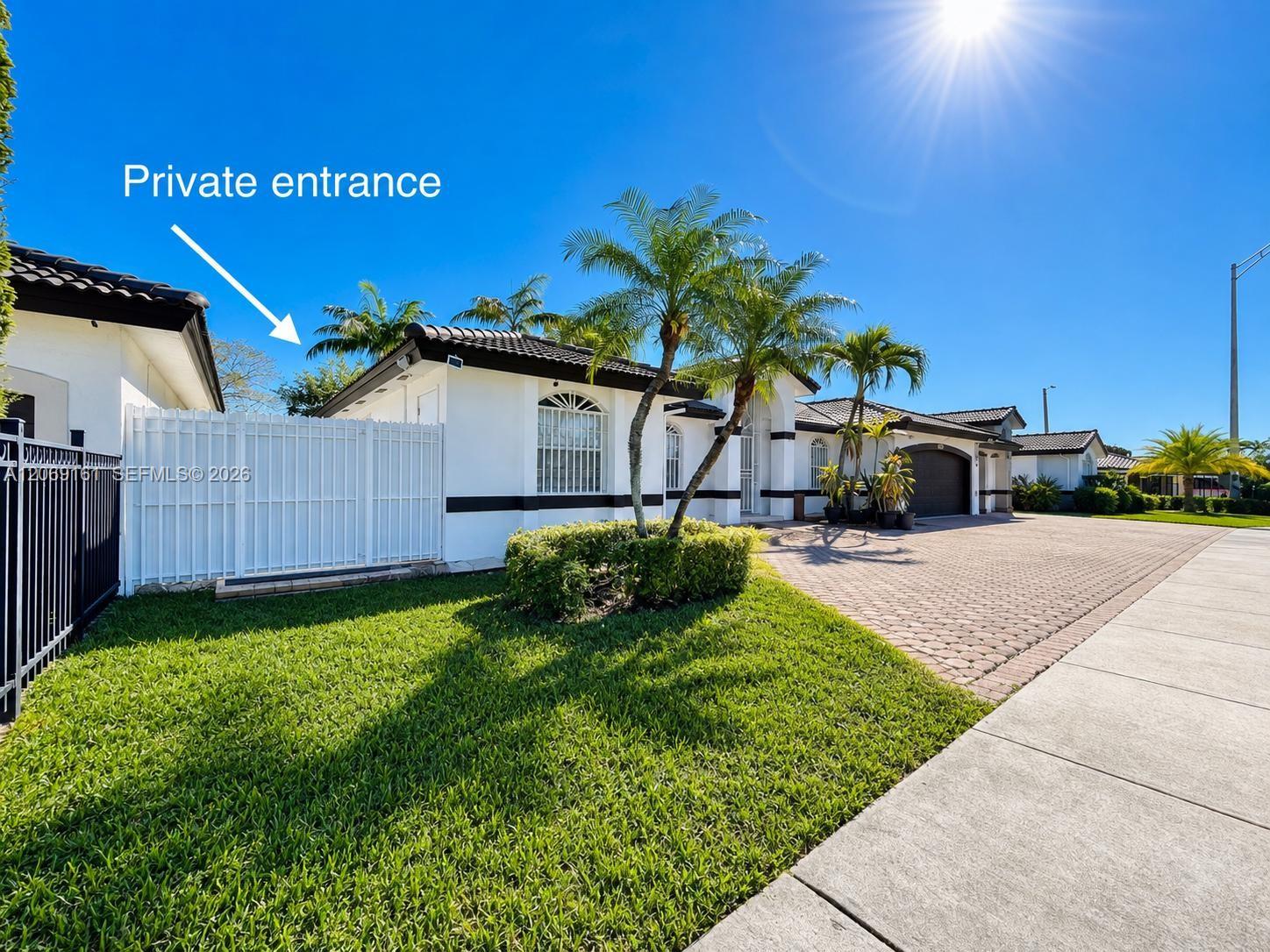 1063 SW 142nd Ave # 1063