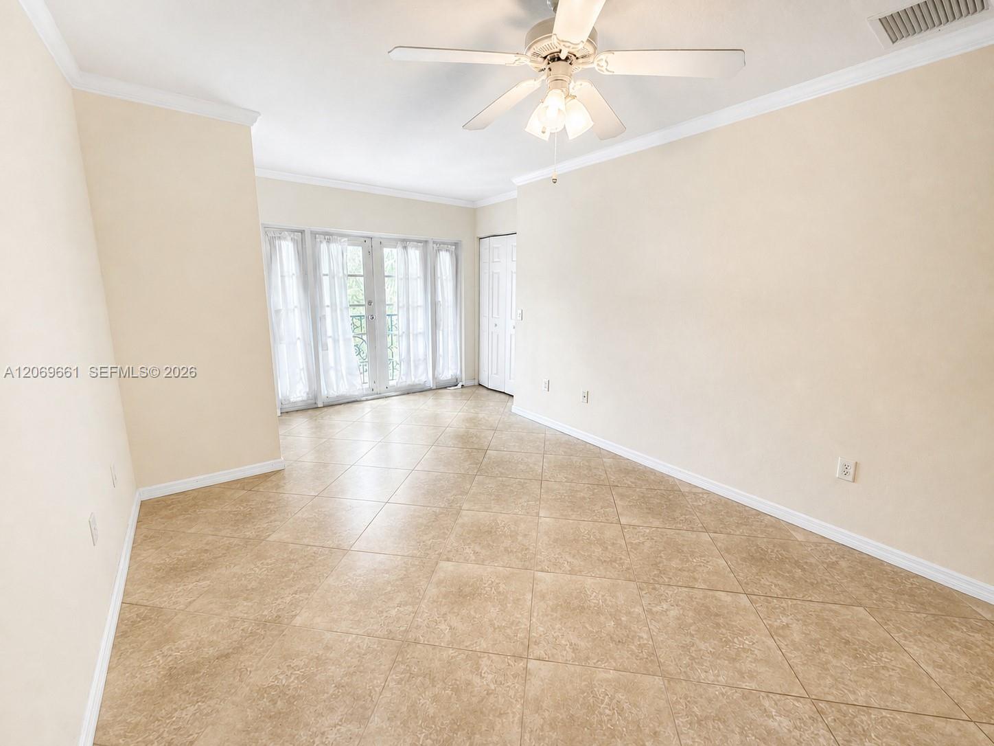 1000 Palm Trl # 3