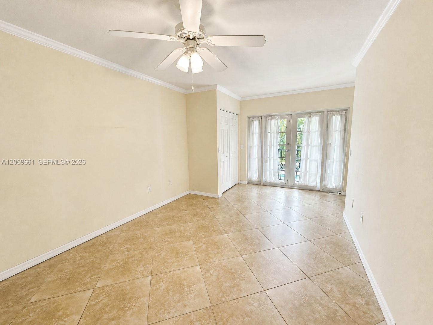 1000 Palm Trl # 3