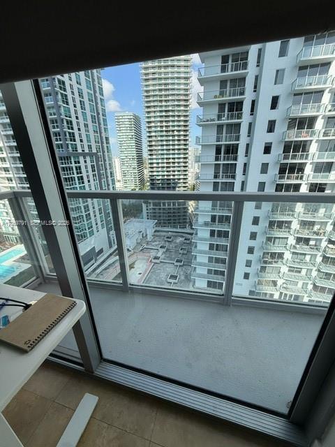 1060 Brickell Ave # 2217