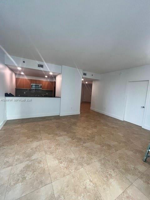 1060 Brickell Ave # 2217