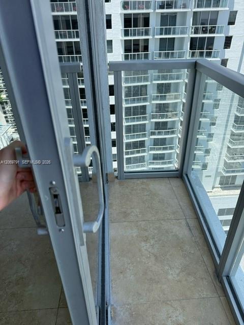 1060 Brickell Ave # 2217