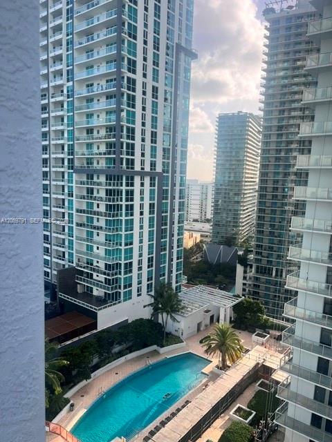 1060 Brickell Ave # 2217