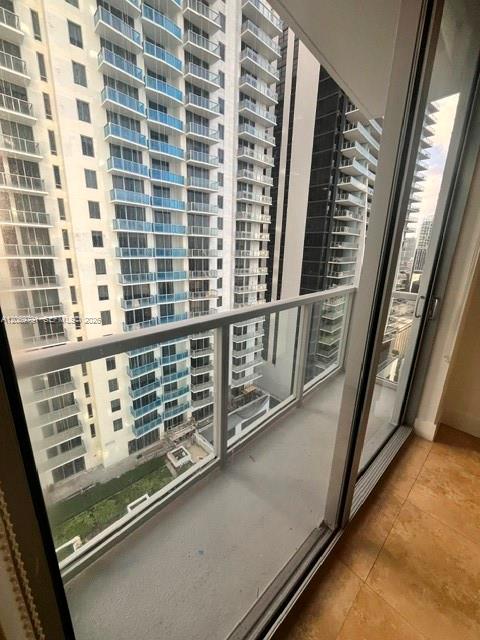 1060 Brickell Ave # 2217