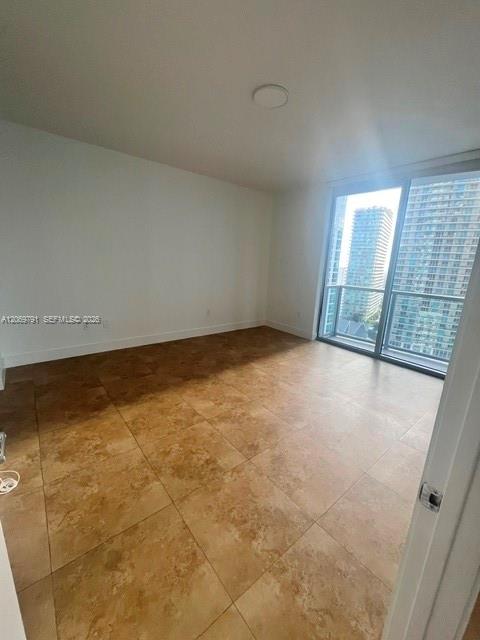 1060 Brickell Ave # 2217