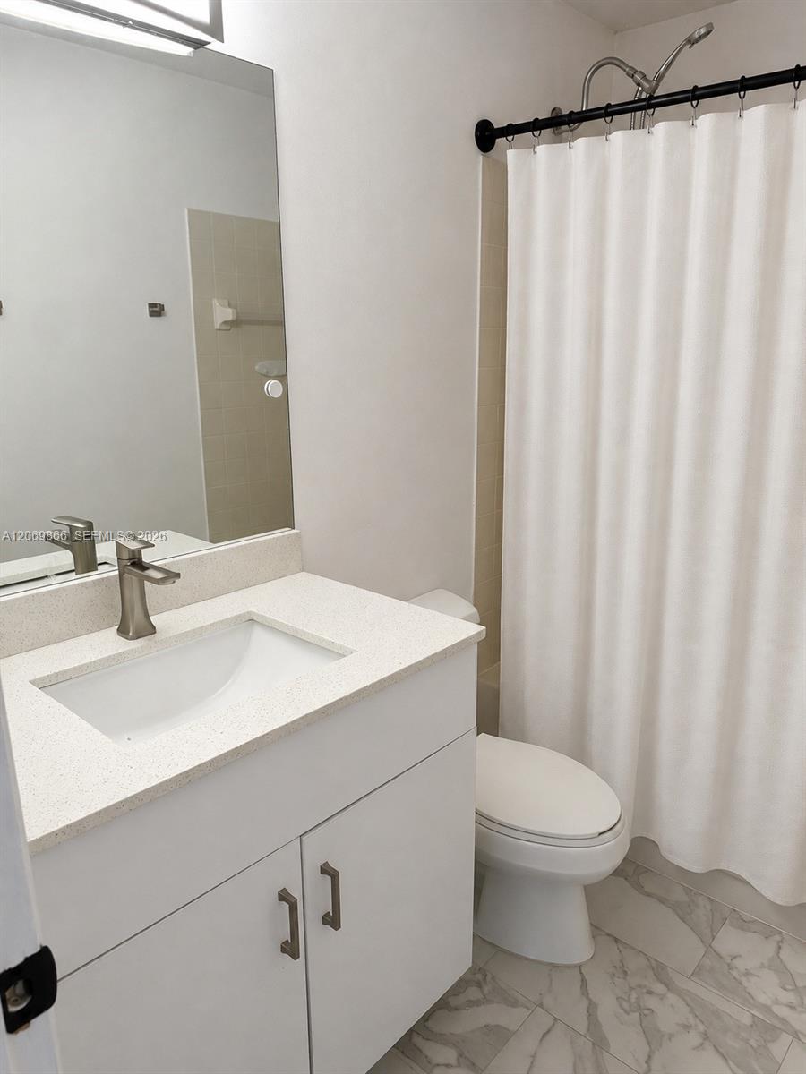 4500 SW 68th Ct Cir # 3 Unit: 5-3