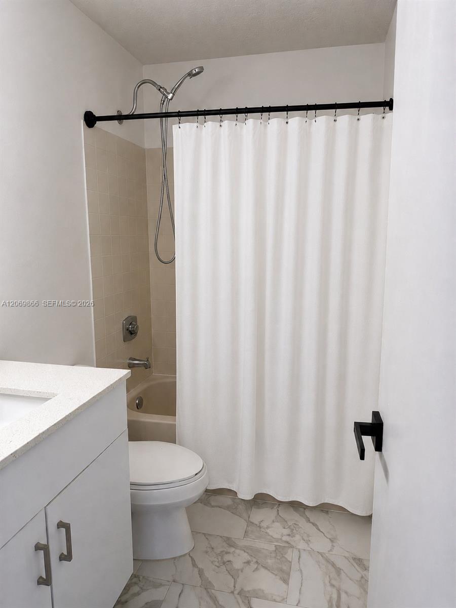 4500 SW 68th Ct Cir # 3 Unit: 5-3