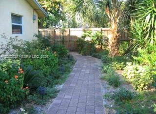 712 SW 14th Ave # 3