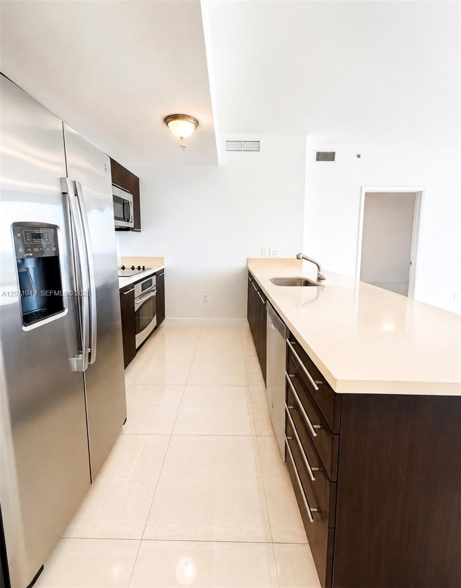 90 SW 3rd St # 3408
