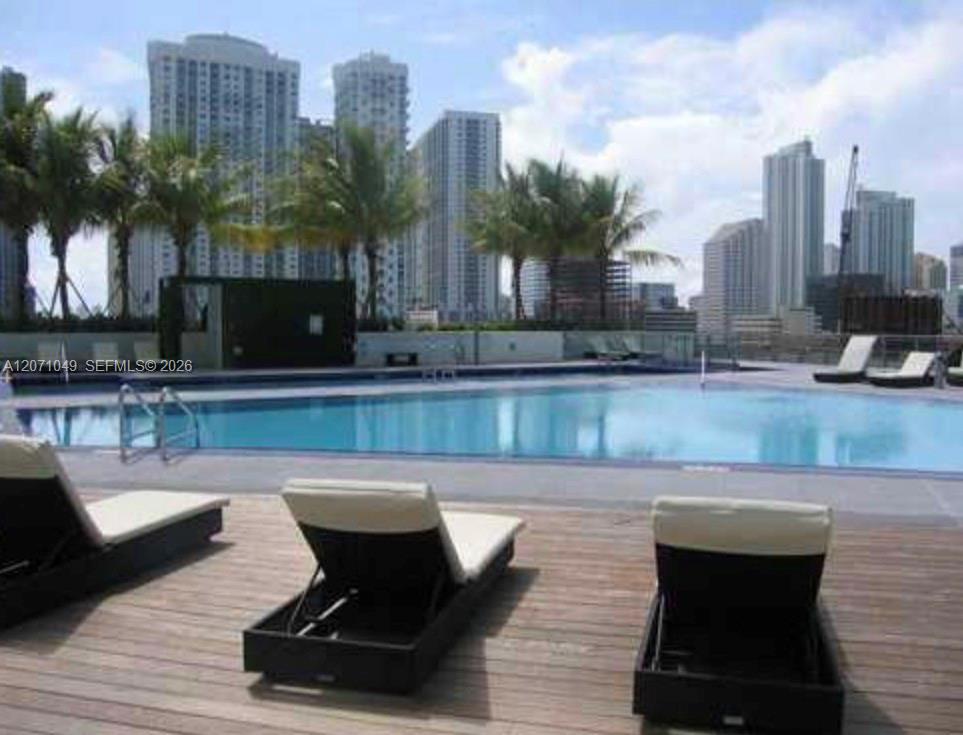 90 SW 3rd St # 3408