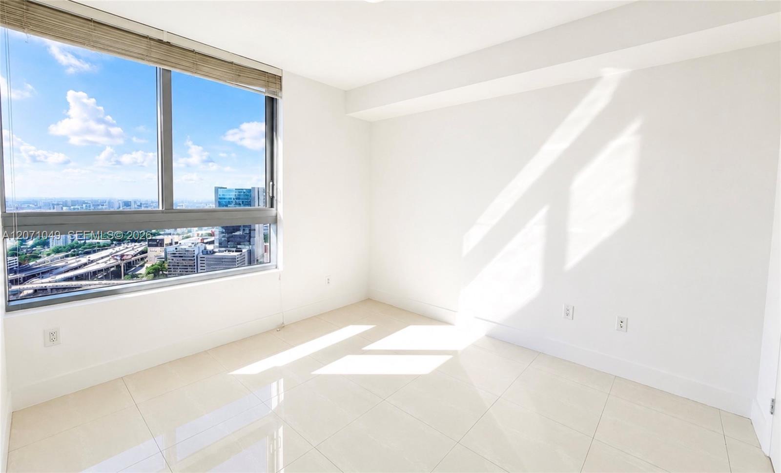 90 SW 3rd St # 3408