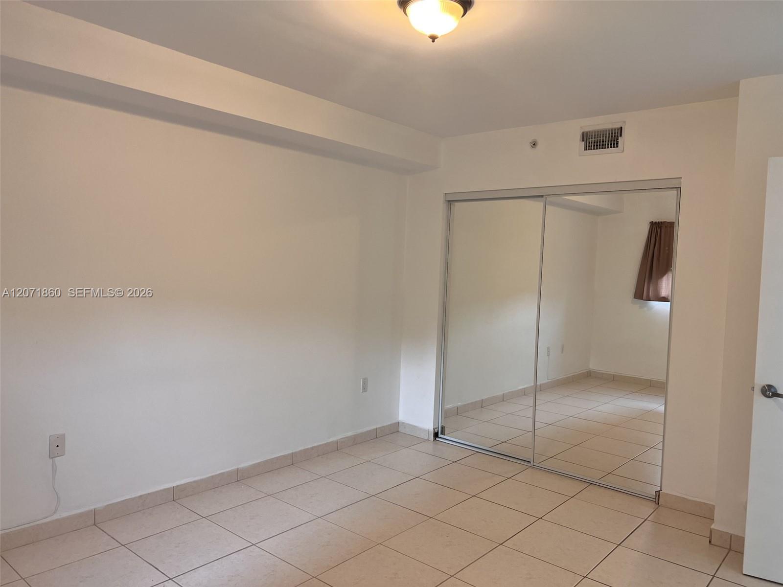 2740 SW 28th Ter # 206