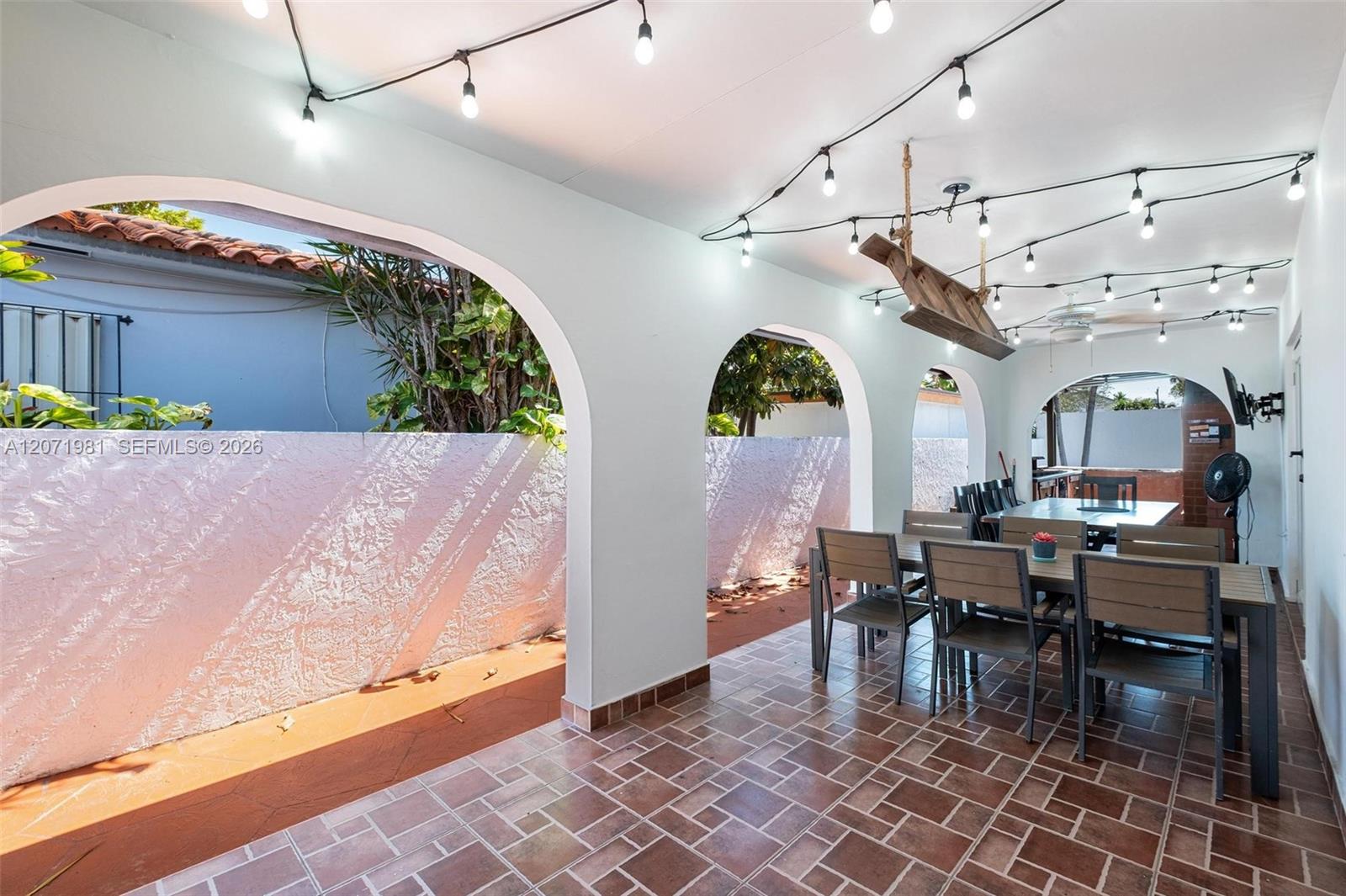 2430 SW 22nd Ter