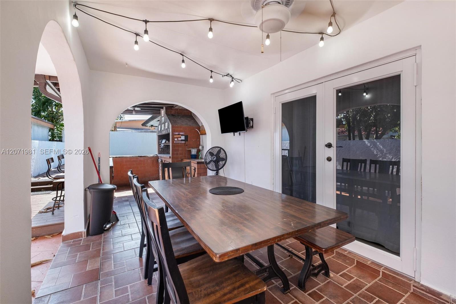 2430 SW 22nd Ter