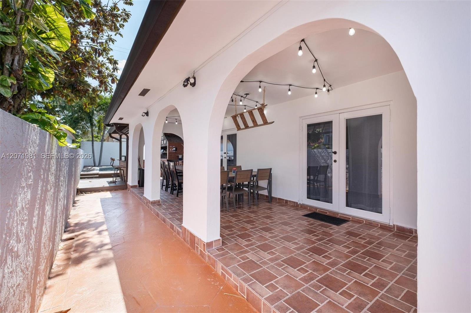 2430 SW 22nd Ter