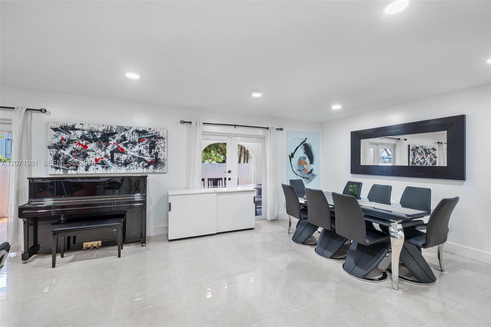 2430 SW 22nd Ter