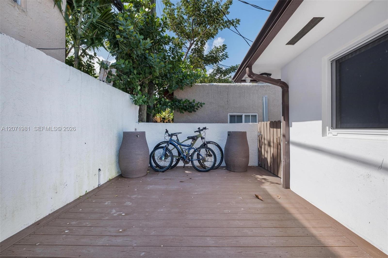 2430 SW 22nd Ter