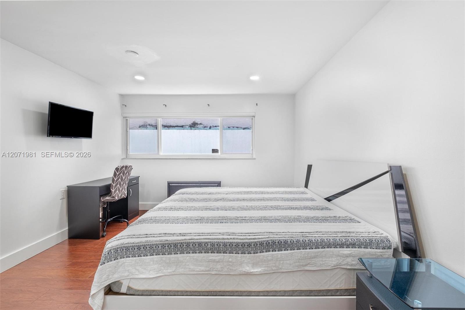 2430 SW 22nd Ter