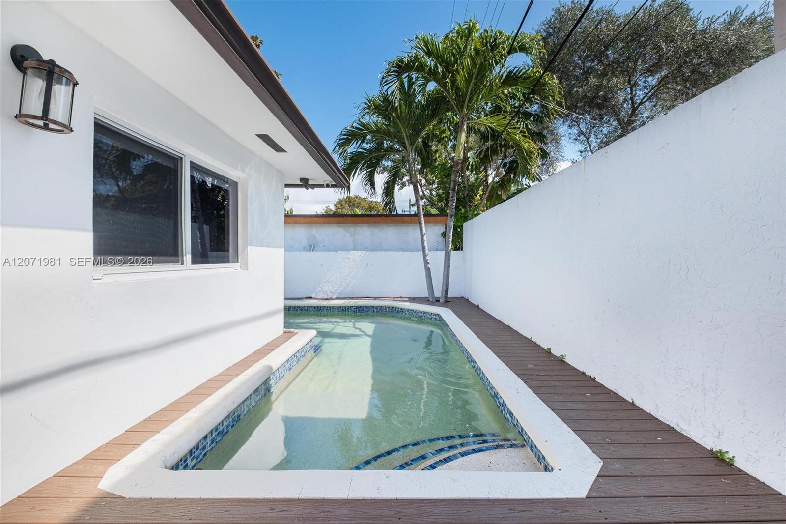 2430 SW 22nd Ter