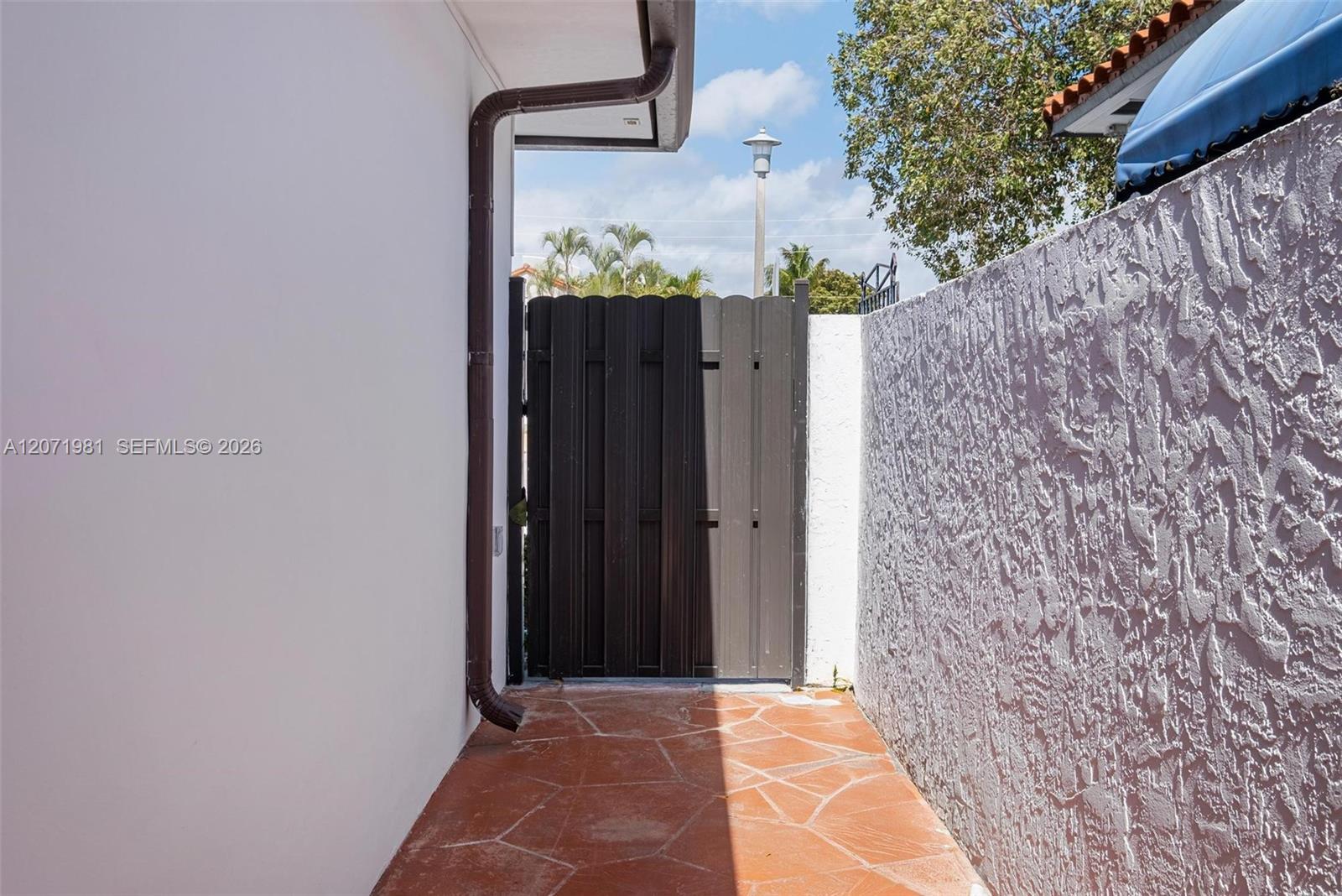 2430 SW 22nd Ter