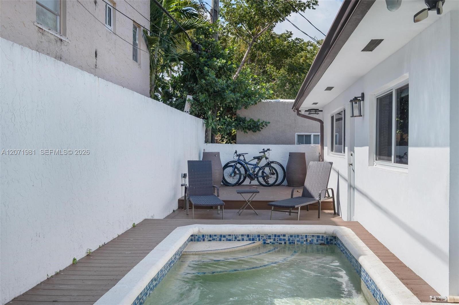 2430 SW 22nd Ter