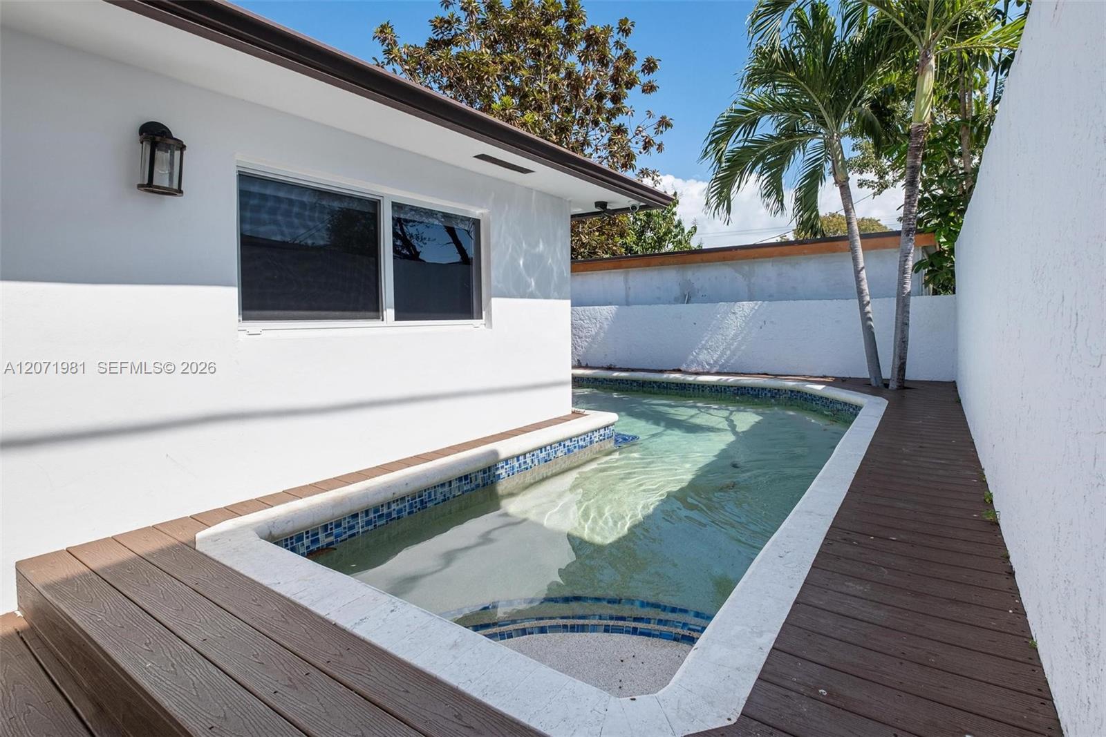 2430 SW 22nd Ter