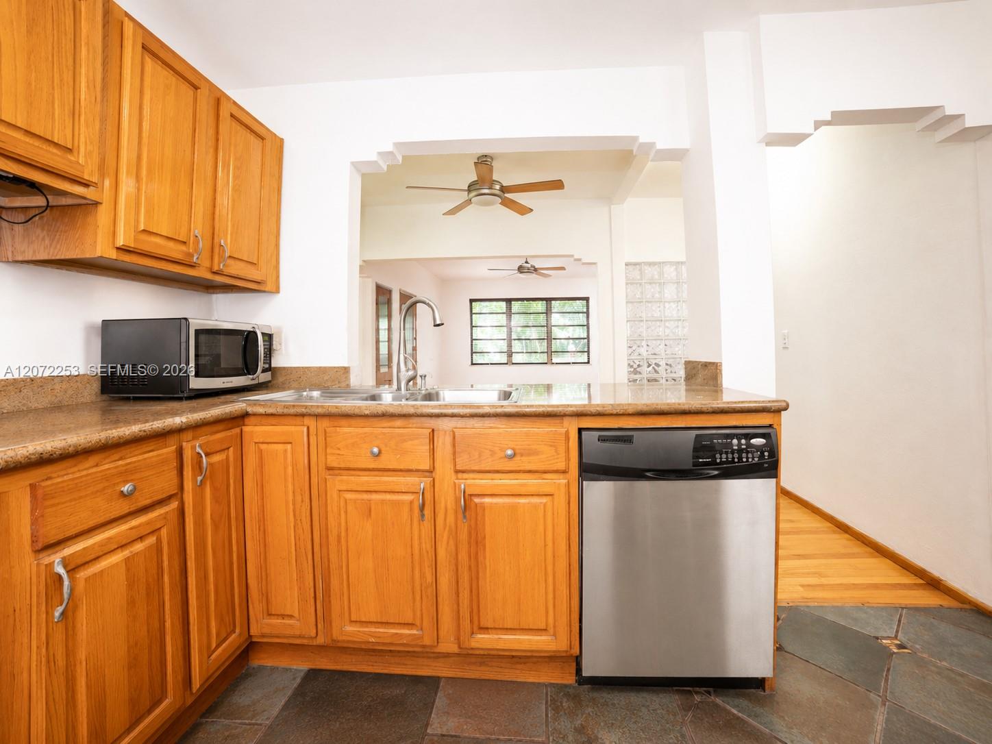 1145 Meridian Ave # 9