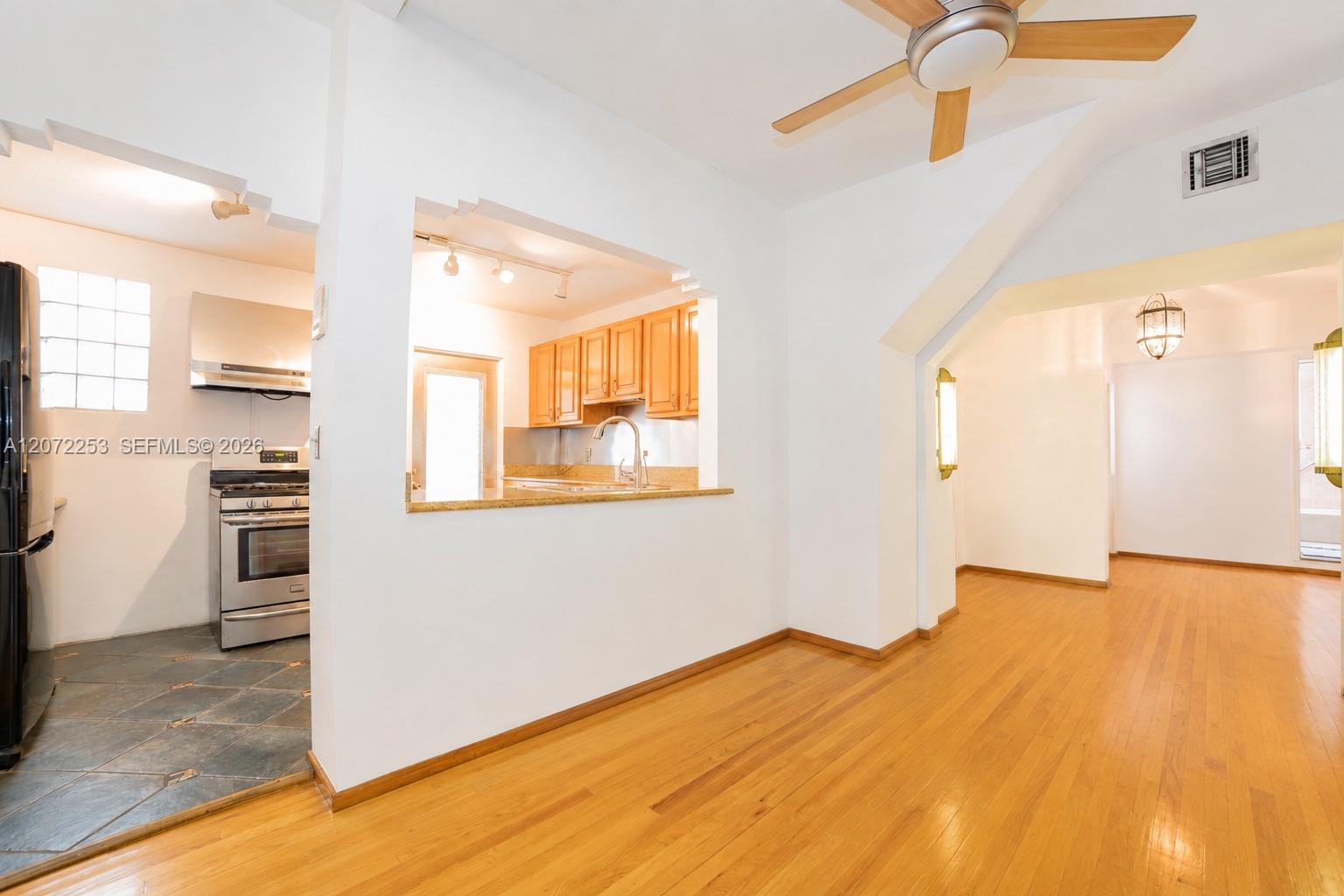 1145 Meridian Ave # 9