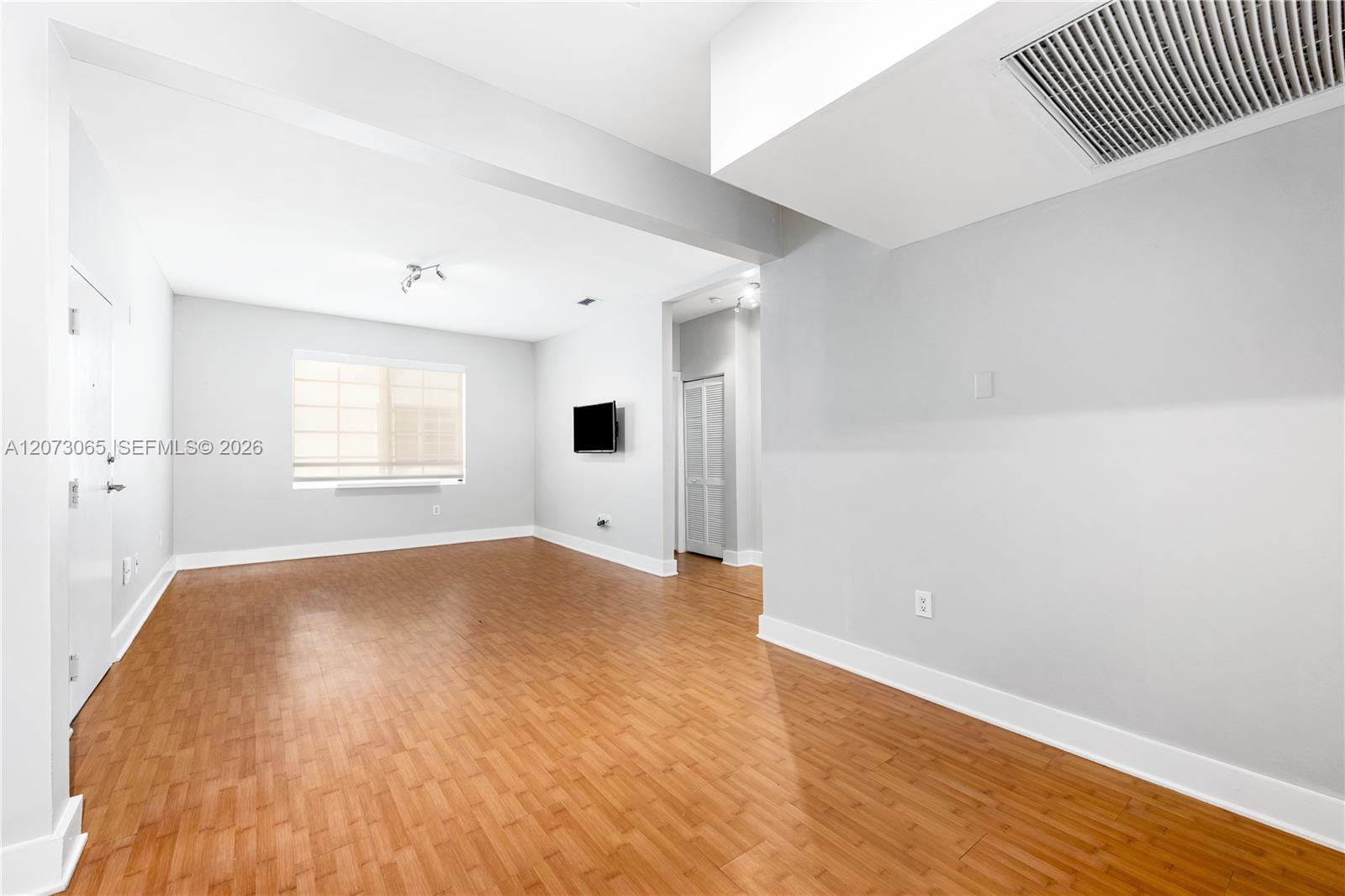 1000 Meridian Ave # 8