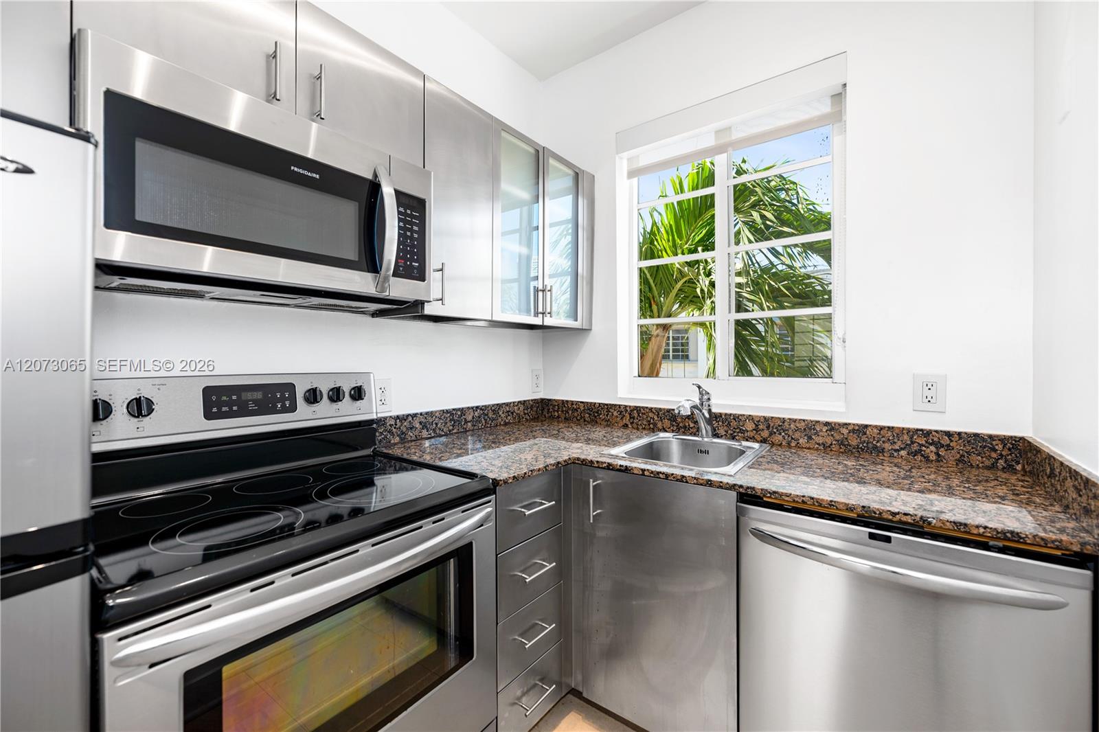 1000 Meridian Ave # 8