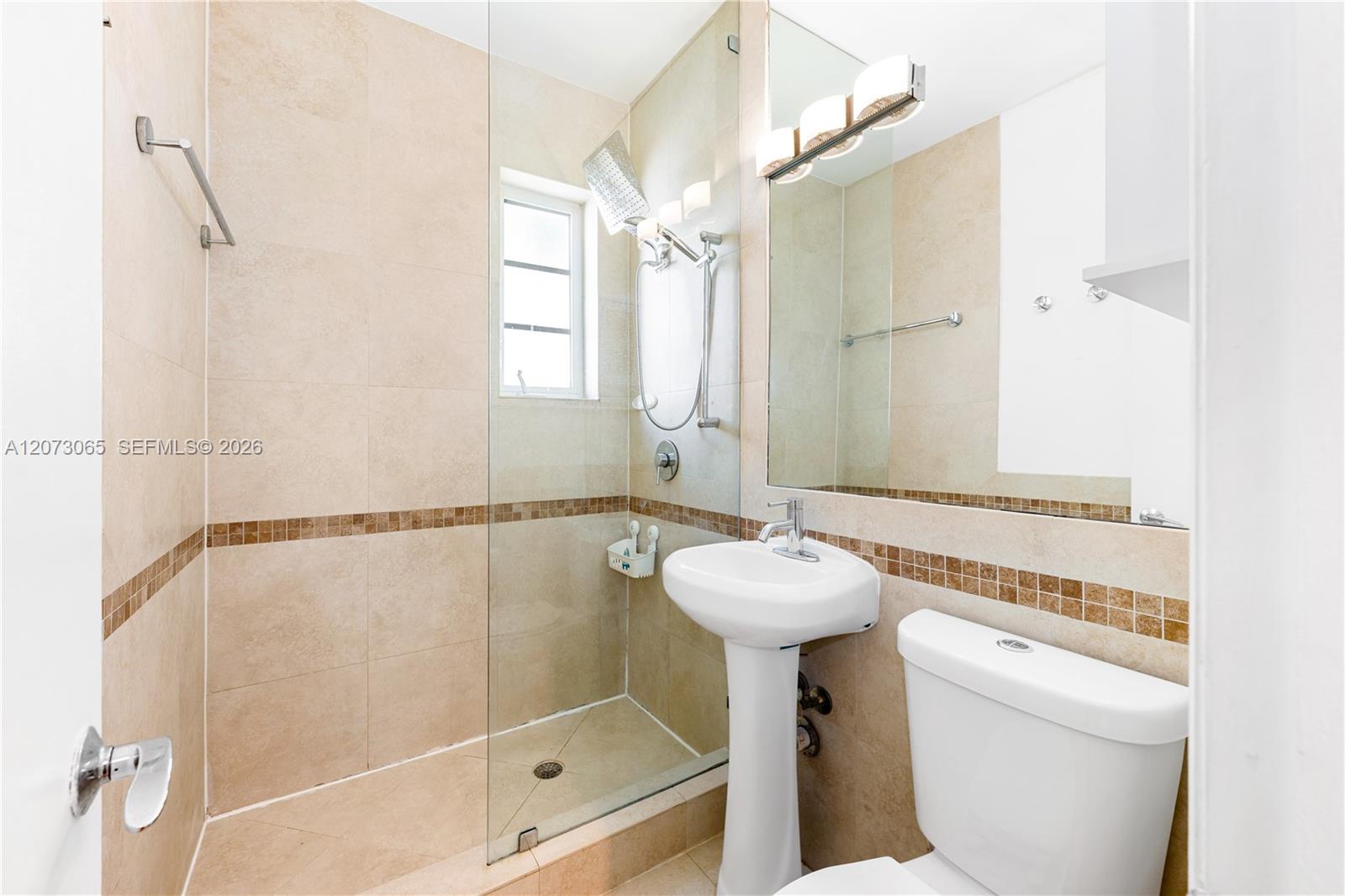 1000 Meridian Ave # 8