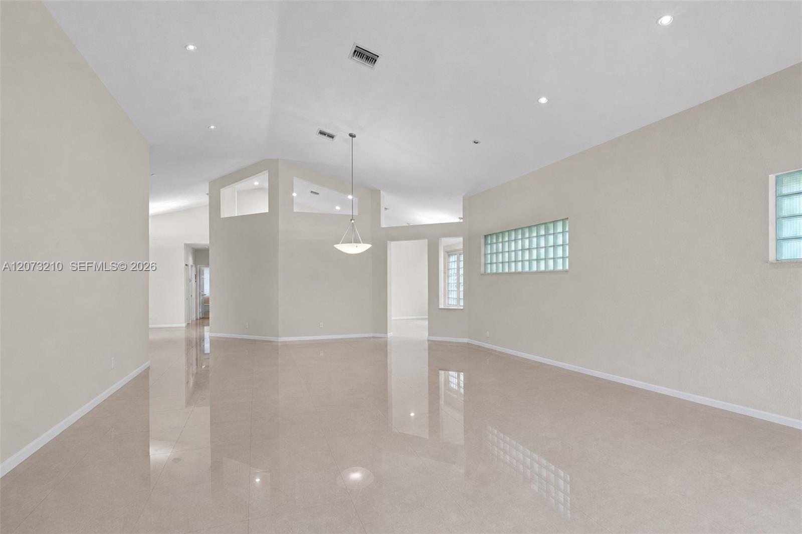 1090 SW 156th Ave
