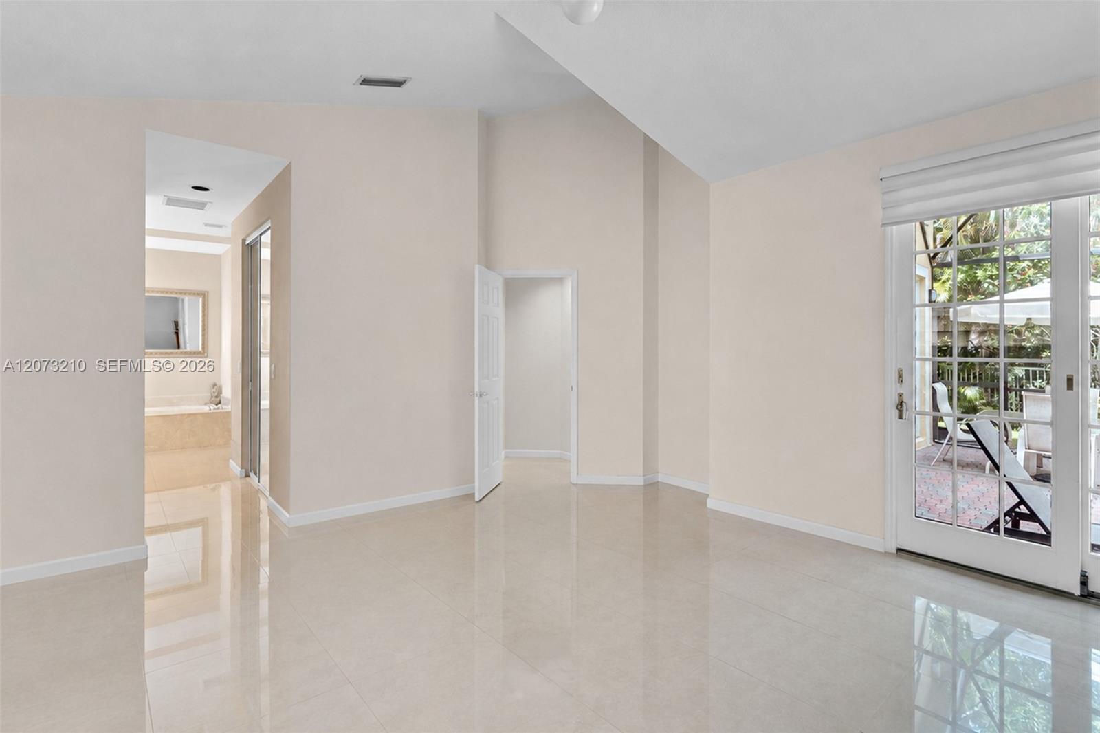 1090 SW 156th Ave