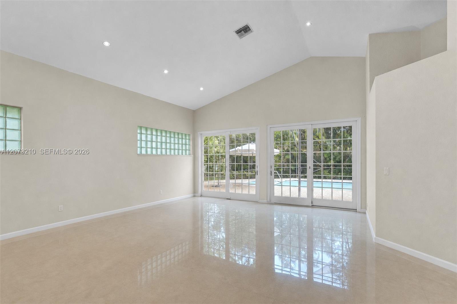 1090 SW 156th Ave