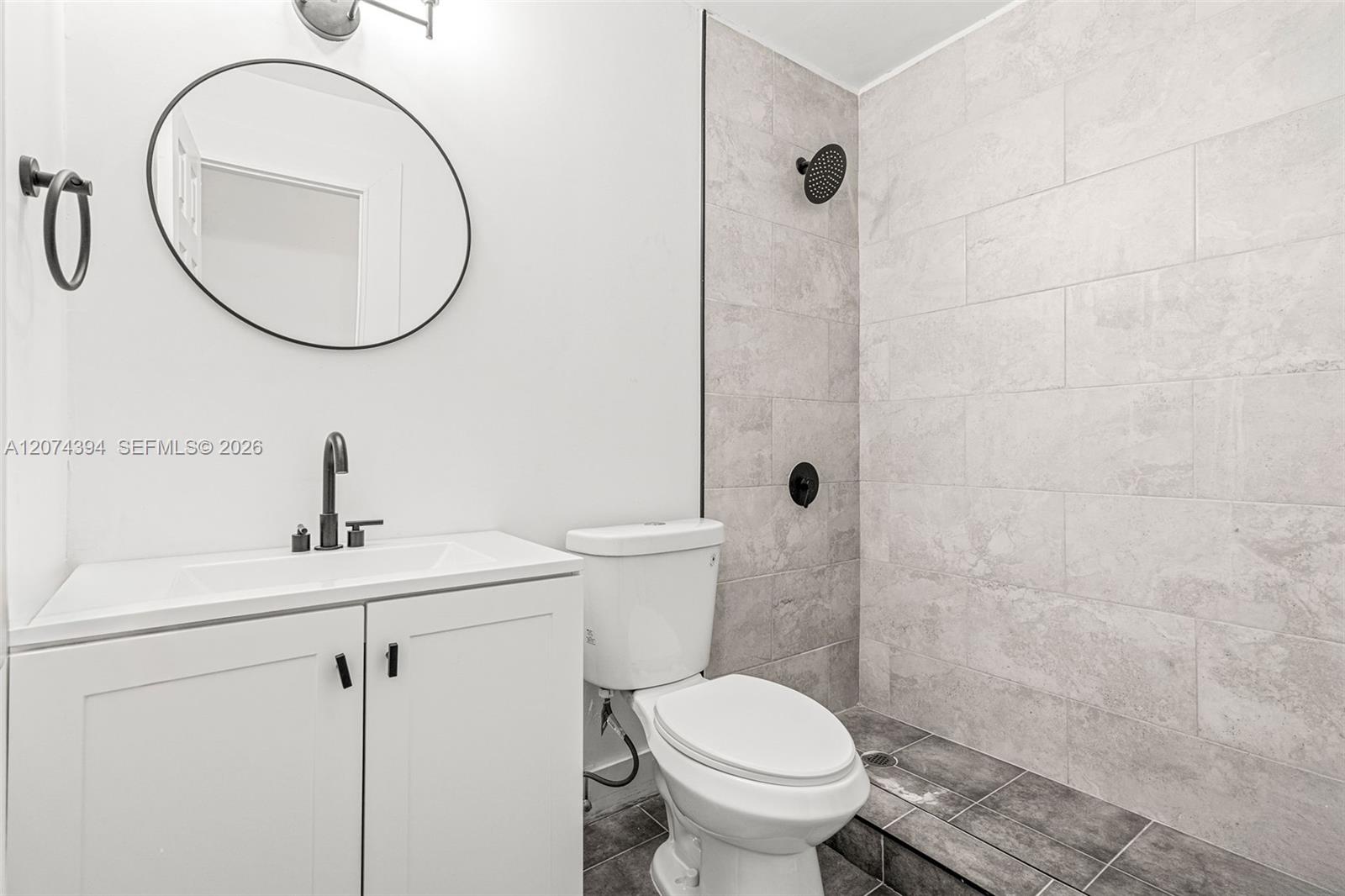 1020 NW 6th Ave # 2 Unit: 1-2
