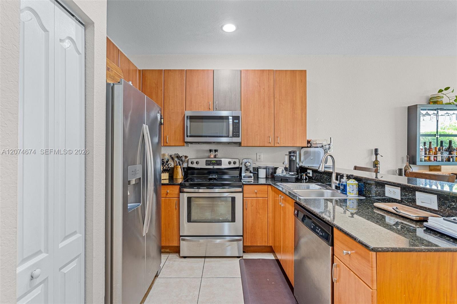 1034 NE 30th Ave